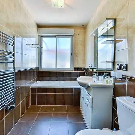 Happyfew Penthouse Lucia Apartman *