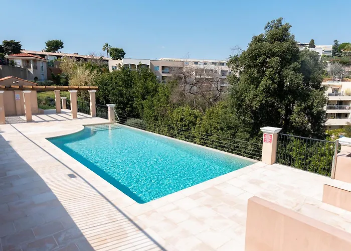 Happyfew Penthouse Lucia Apartment